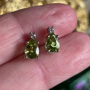 14k WG Peridot Diamond Teardrop Earrings NFS